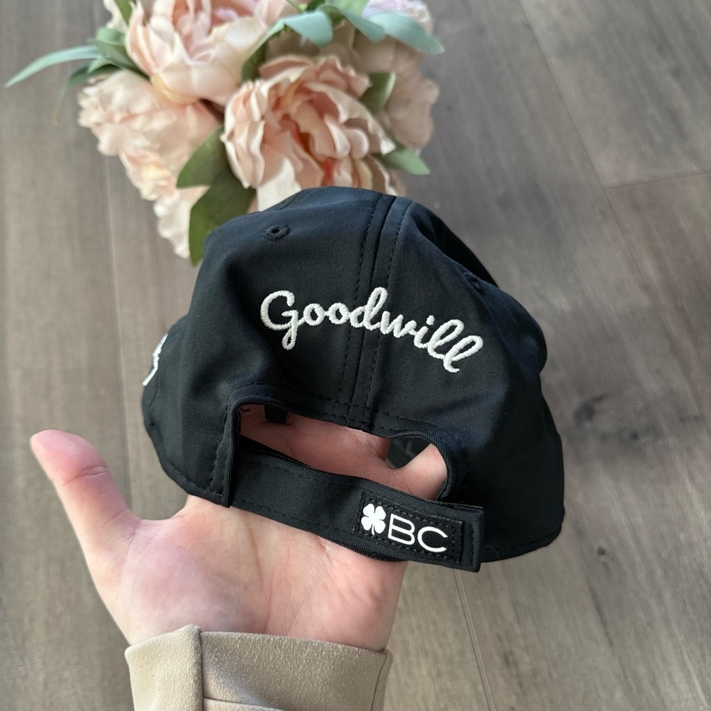 New Men's Black Clover Golf Live Lucky Black Goodwill Hat - Picture 4 of 7